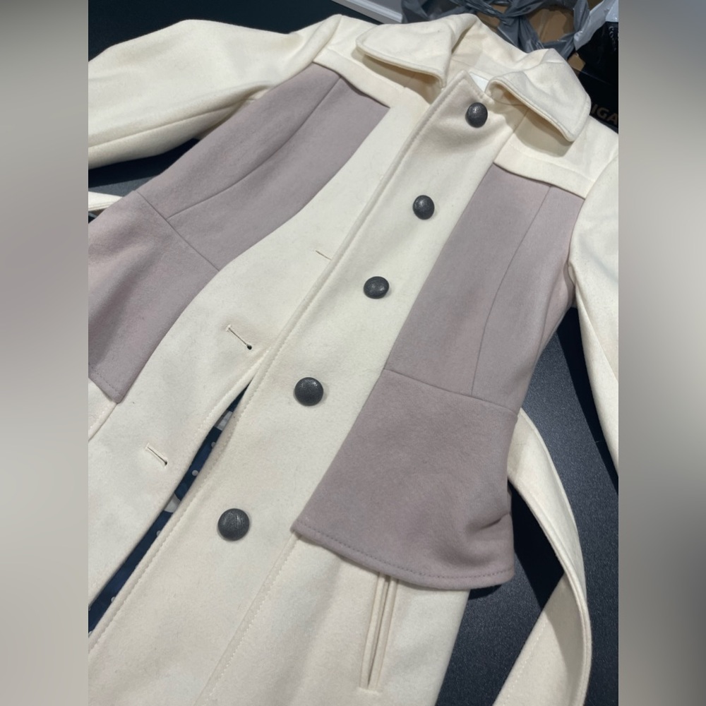 Elevenes rose and cream coat